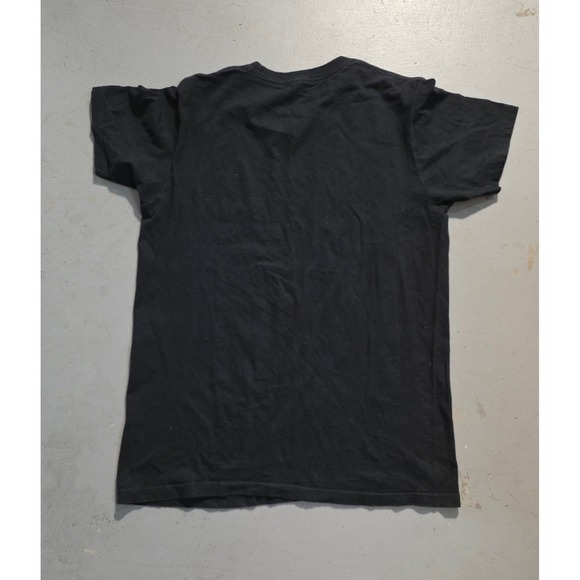 The Devil Wears Prada Band T Shirt Celtic Cross Graphic Black Short Sleeve Tee - Picture 3 of 6